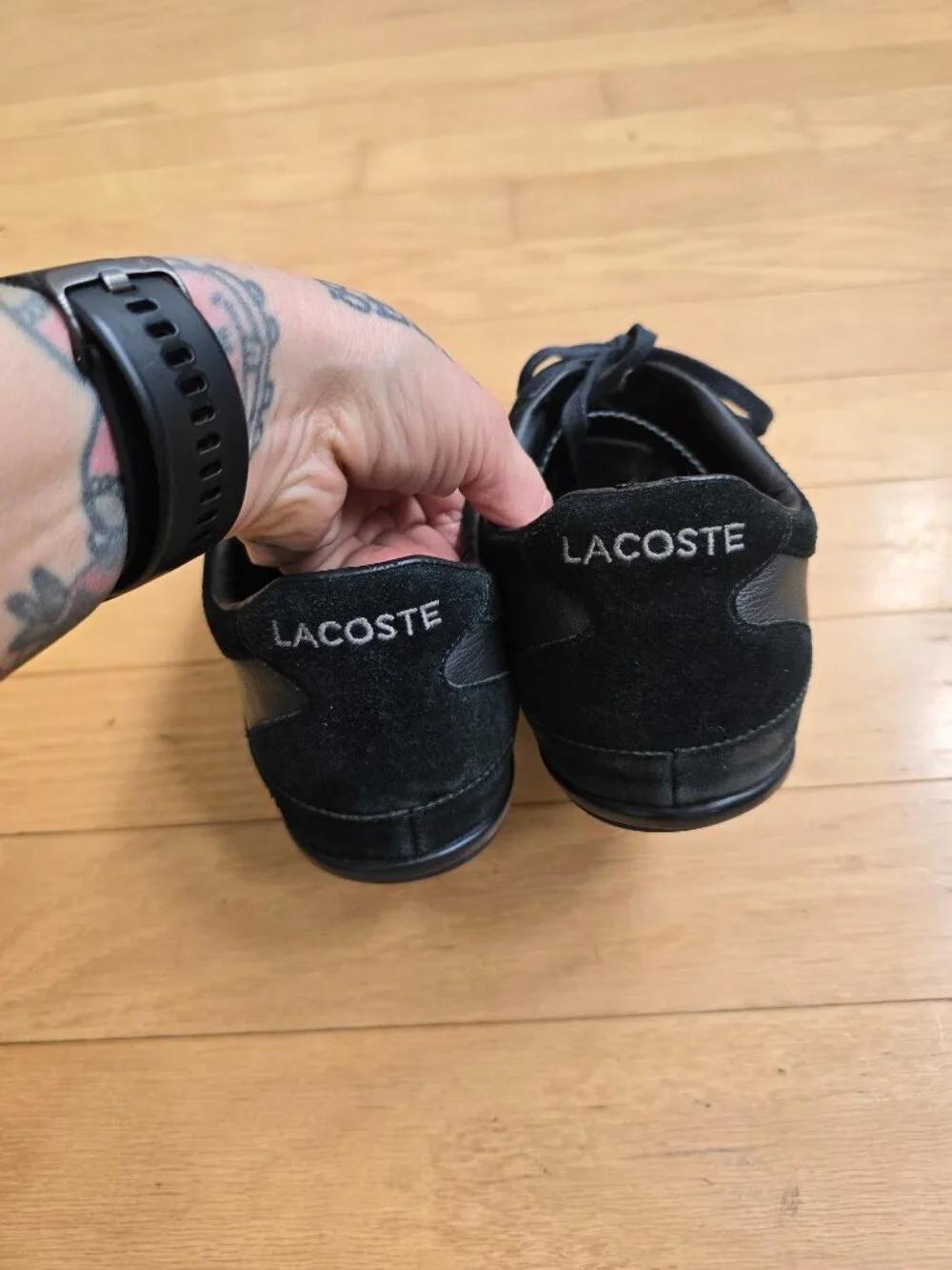 vintage Y2K | Lacoste black leather monochrome retro sneakers | MENS 10.5
